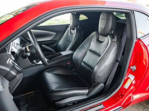 Used 2010 Chevrolet Camaro SS w/ RS Package image 4
