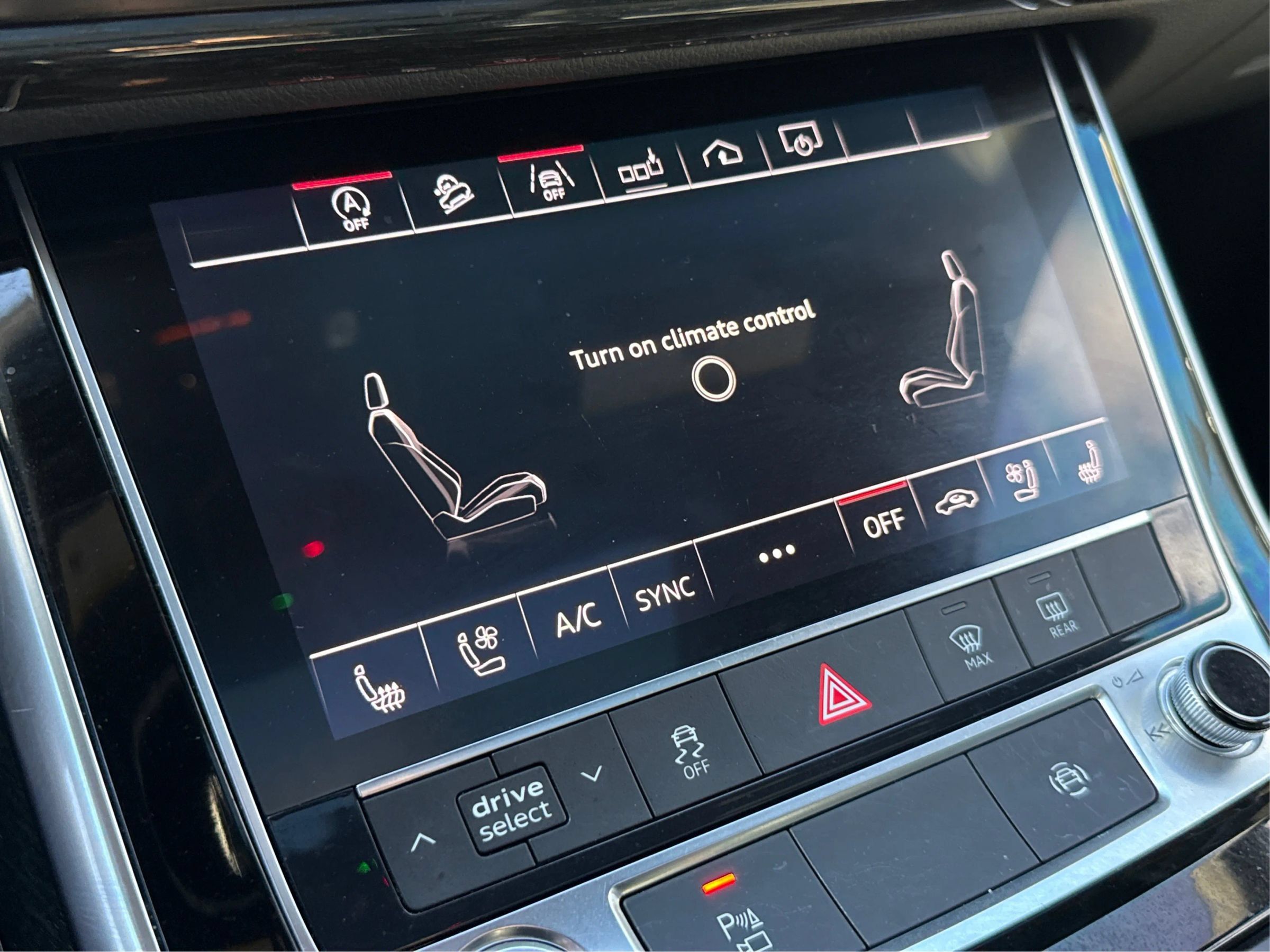 Used 2019 Audi Q8 Premium Plus AWD/4WD image 33