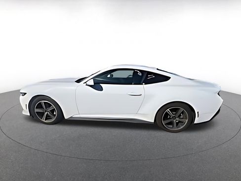 Used 2024 Ford Mustang Premium image 4