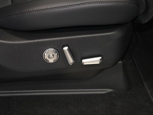 New 2025 Lincoln Navigator Reserve w/ Jet Appearance Package image 31