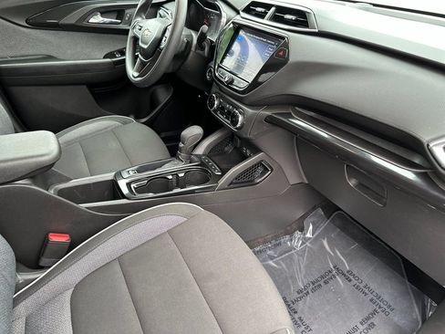 Used 2023 Chevrolet TrailBlazer LT w/ Convenience Package FWD image 15