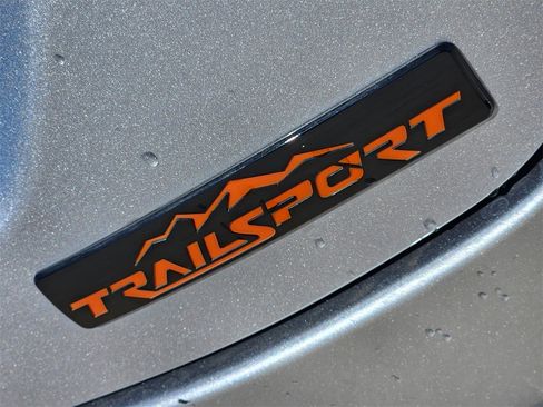 Used 2025 Honda Pilot TrailSport image 10