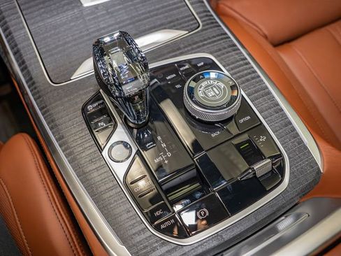 New 2026 BMW ALPINA XB7 AWD/4WD image 19