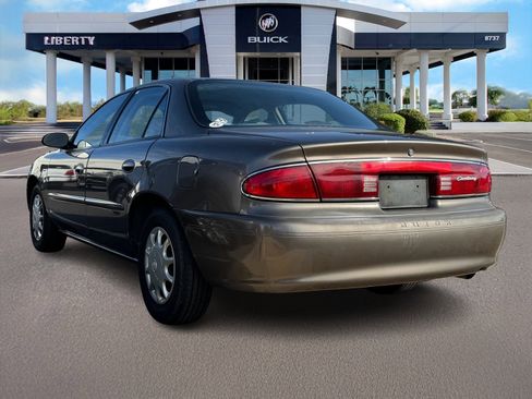 Used 2004 Buick Century Custom image 3