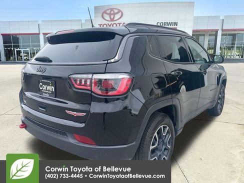 Used 2019 Jeep Compass Trailhawk w/ Cold Weather Group AWD/4WD image 5