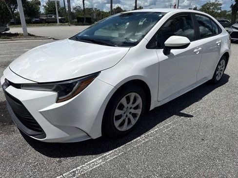 Used 2023 Toyota Corolla LE FWD image 1