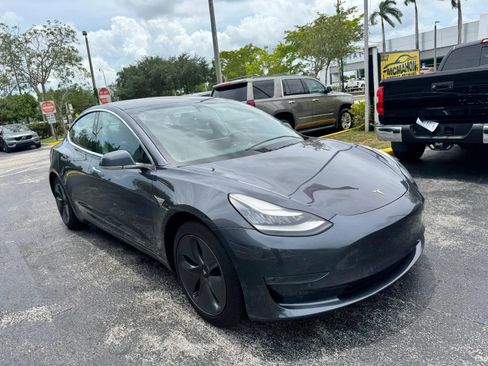 Used 2018 Tesla Model 3 Long Range AWD/4WD image 2