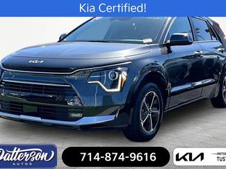 Used 2023 Kia Niro FWD video 1