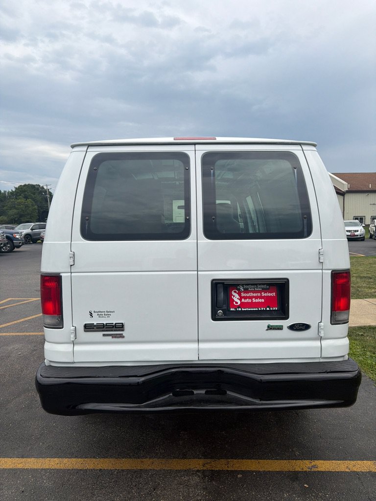 Used 2014 Ford E-350 and Econoline 350 Super Duty RWD image 7