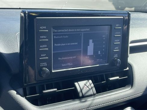 Used 2019 Toyota RAV4 LE w/ Carpet Mat Package image 6