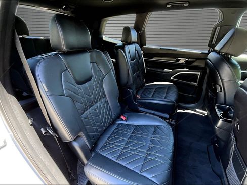 Used 2024 Kia Telluride EX X-Line AWD/4WD image 16
