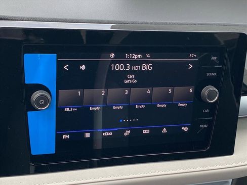 New 2026 Volkswagen Taos SE image 5