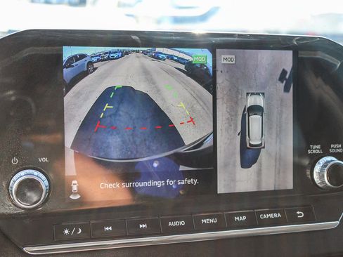 Used 2022 Mitsubishi Outlander SE image 25