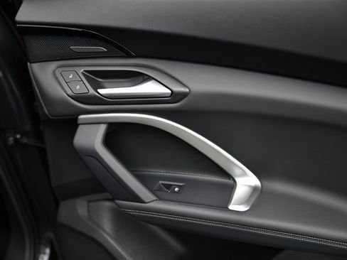 New 2025 Audi Q5 Prestige image 36