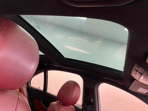 Used 2016 Mercedes-Benz C 300 Sedan image 24