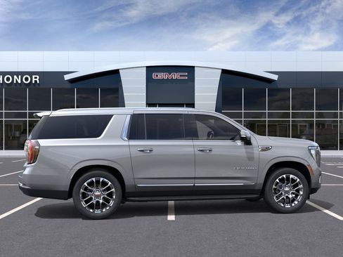 New 2026 GMC Yukon XL Elevation w/ LPO, Floor Liner Package AWD/4WD image 5