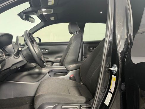Used 2025 Honda HR-V Sport image 19