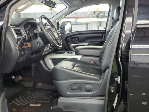 Used 2018 Nissan Titan SL w/ Texas Titan Edition AWD/4WD image 5