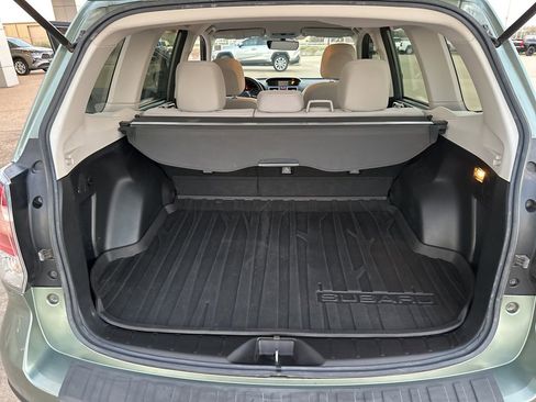 Used 2018 Subaru Forester 2.5i w/ Alloy Wheel Package image 16