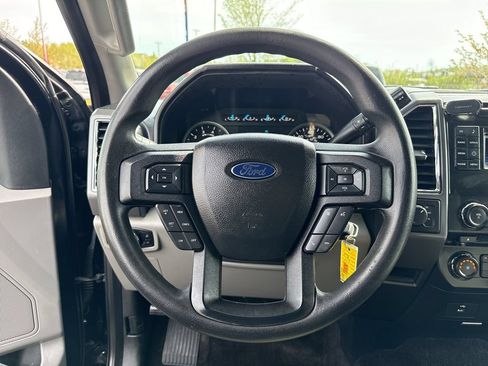 Used 2016 Ford F150 XLT AWD/4WD image 16
