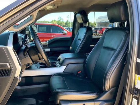 Used 2019 Ford F250 Lariat w/ Lariat Value Package AWD/4WD image 8