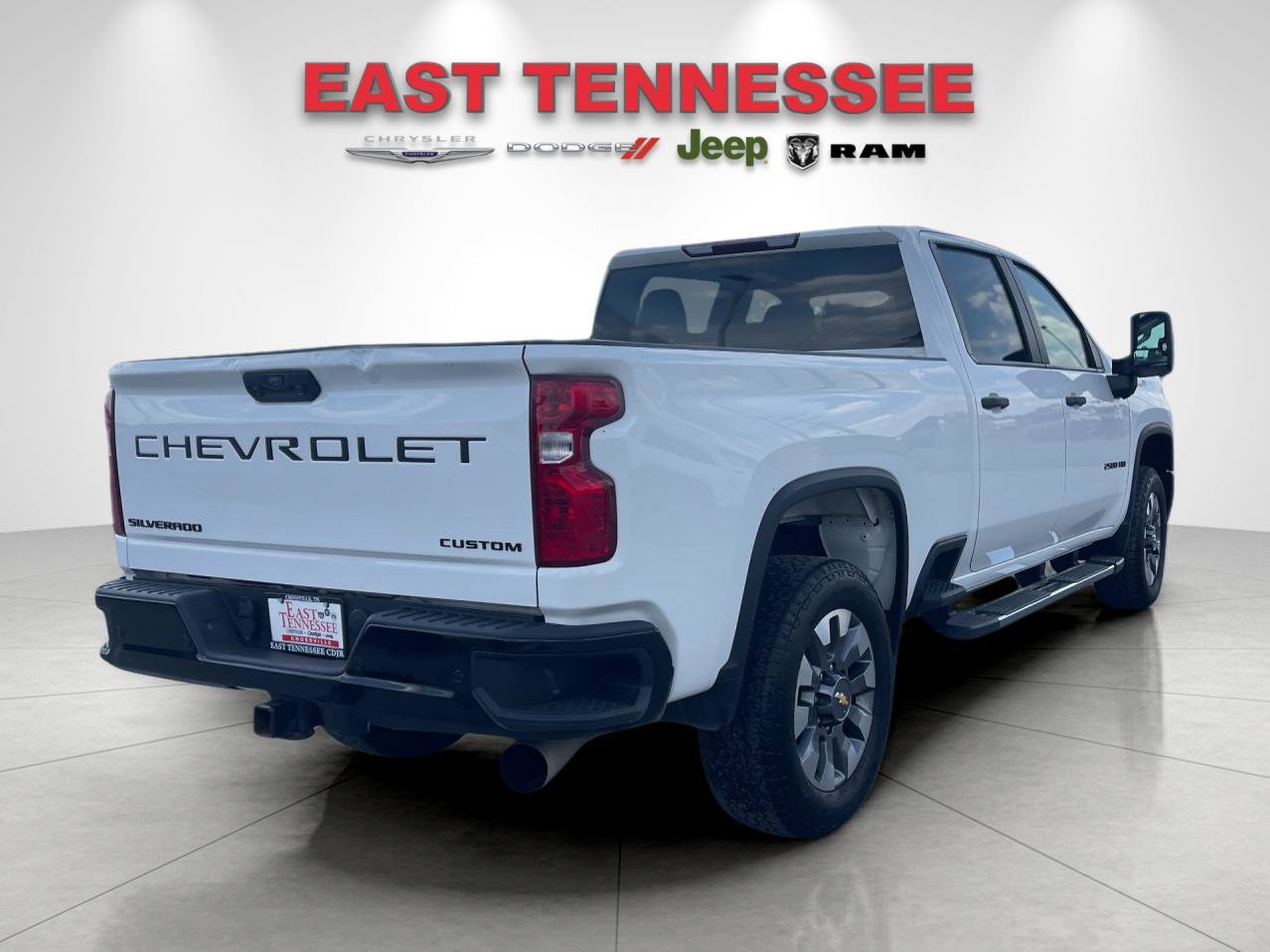 Used 2024 Chevrolet Silverado 2500 Custom w/ Custom Value Package AWD/4WD image 3