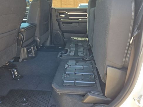 Used 2025 RAM 2500 Big Horn AWD/4WD image 17