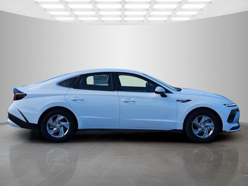New 2025 Hyundai Sonata SE FWD image 6