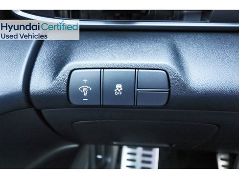 Used 2025 Hyundai Elantra Sport image 22