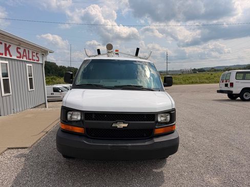 Used 2014 Chevrolet Express 1500 RWD image 5