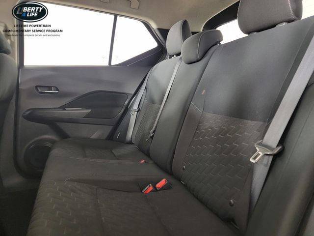 Used 2023 Nissan Kicks SV FWD image 14