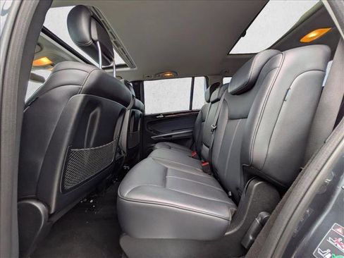 Used 2010 Mercedes-Benz GL 450 4MATIC image 19