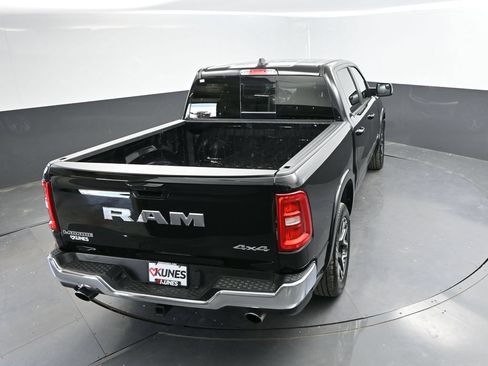 Used 2025 RAM 1500 Laramie AWD/4WD image 33