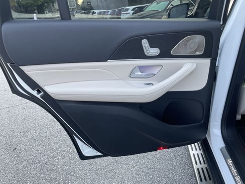 Certified 2025 Mercedes-Benz GLS 450 4MATIC w/ AMG Line Exterior image 39