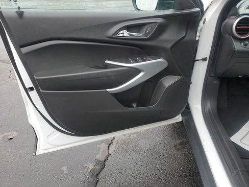 Used 2024 Chevrolet Trax RS image 13