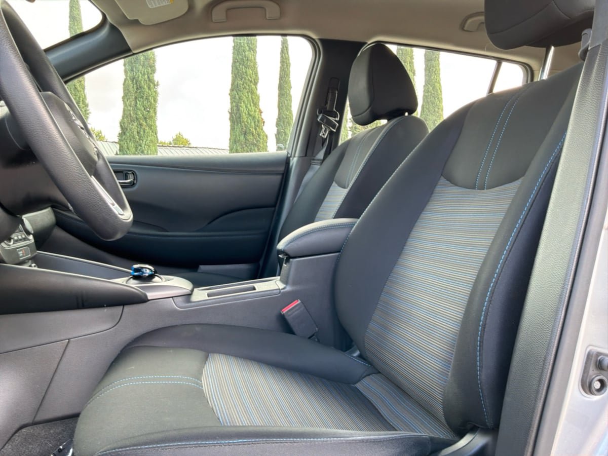Used 2023 Nissan Leaf S FWD image 18