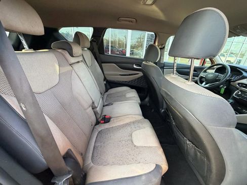 Used 2019 Hyundai Santa Fe SE image 13