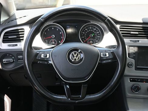 Used 2016 Volkswagen Golf S FWD image 13