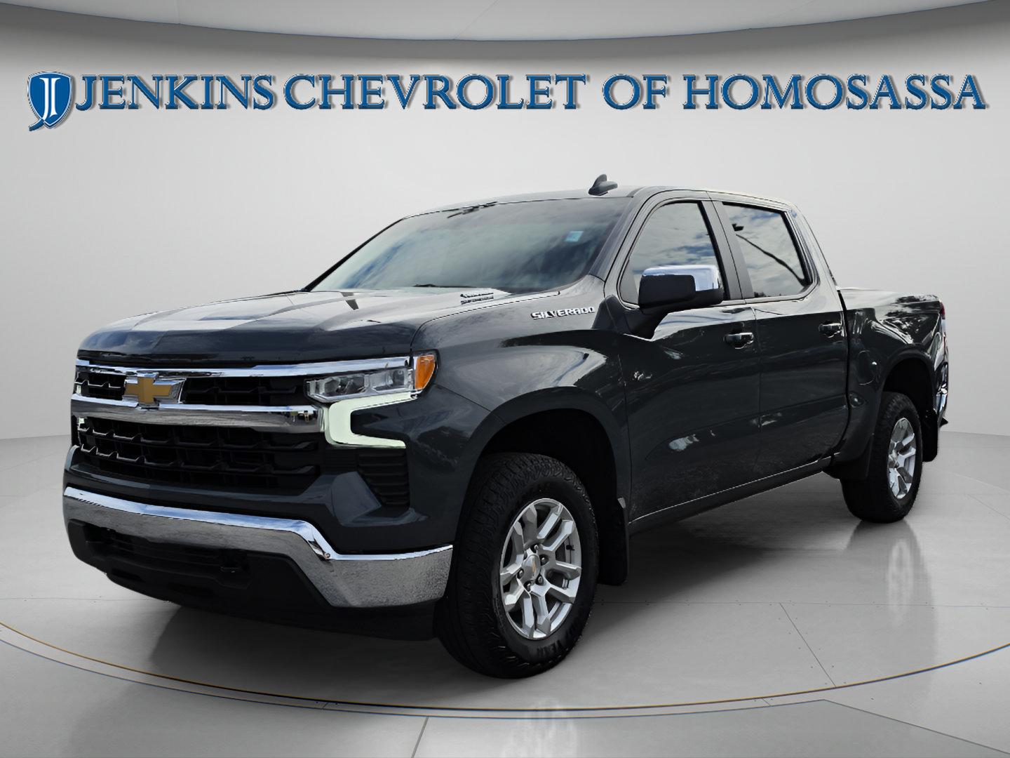 Used 2025 Chevrolet Silverado 1500 LT w/ Convenience Package II AWD/4WD image 11