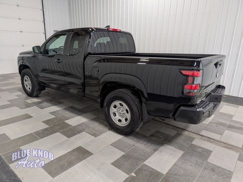 Used 2025 Nissan Frontier S image 2