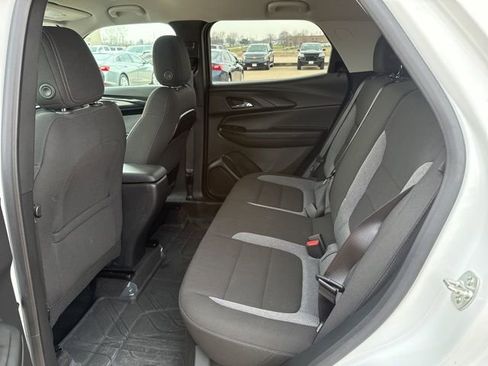 Used 2024 Chevrolet TrailBlazer LT w/ LT Cold Weather Package image 33