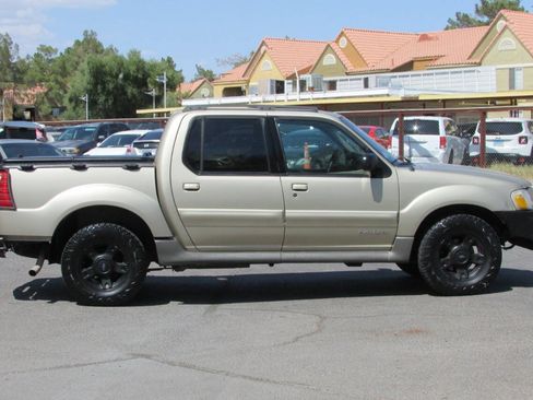 Used 2001 Ford Explorer Sport Trac 2WD image 9