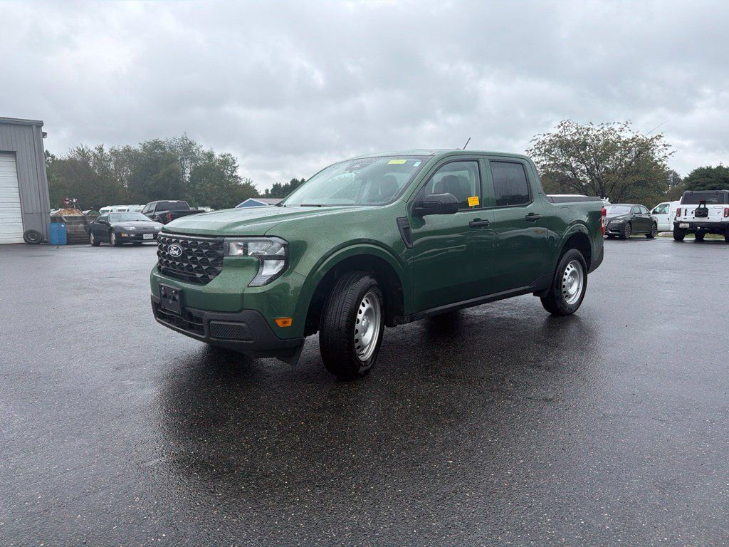 Used 2025 Ford Maverick XL w/ Equipment Group 101A AWD/4WD image 3