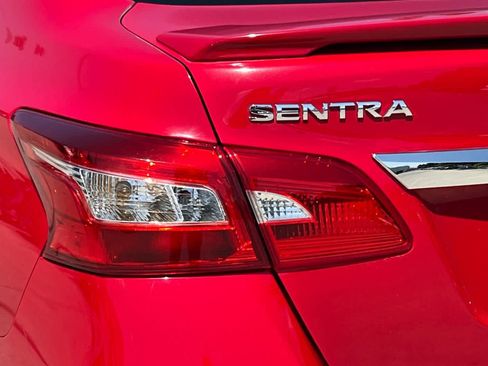Used 2016 Nissan Sentra SR w/ Driver's Assist Package FWD image 13