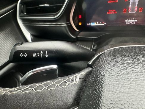 Used 2023 Jeep Grand Cherokee Altitude image 33