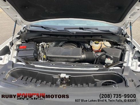 Used 2023 GMC Yukon SLT AWD/4WD image 10