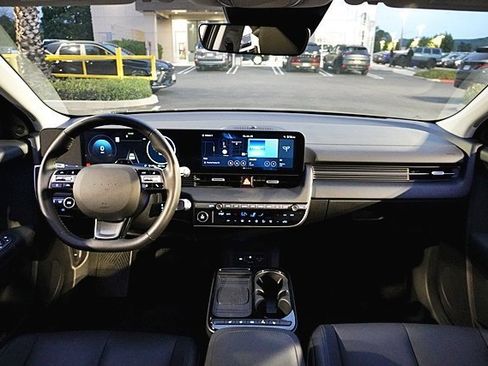 Certified 2025 Hyundai Ioniq 5 SEL image 23