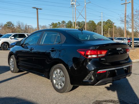 Used 2023 Kia Rio LX image 7