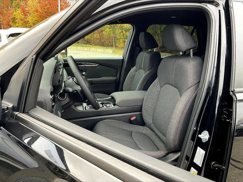 New 2025 Honda Pilot Sport image 11