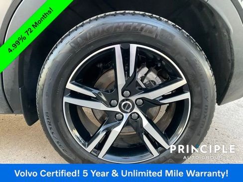 Certified 2025 Volvo XC40 B5 Core image 14